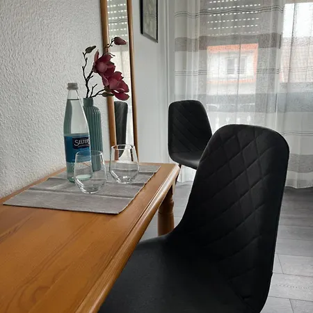 מלון דירות Gaestehaus Zur Schmiede *