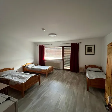 Gaestehaus Zur Schmiede *