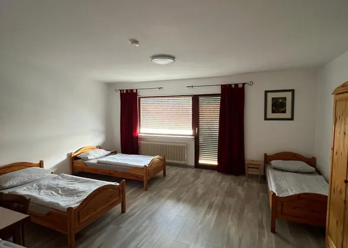 Gaestehaus Zur Schmiede 3*