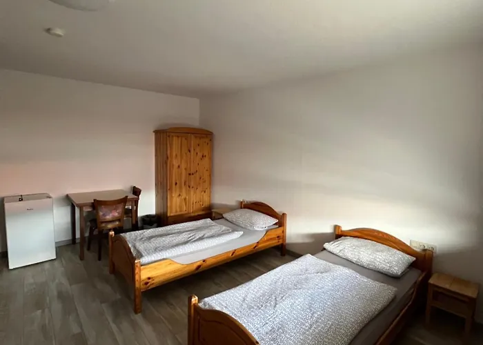 Gaestehaus Zur Schmiede Apartmanhotel 3*